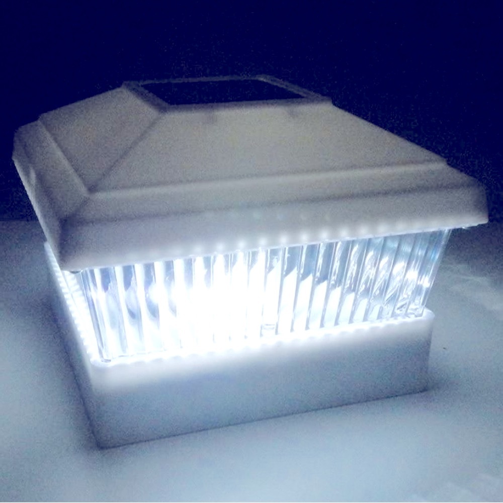 NIB 2 Pack White Outdoor Garden 5 x 5 Solar LED Post Deck Cap Square Fence Light